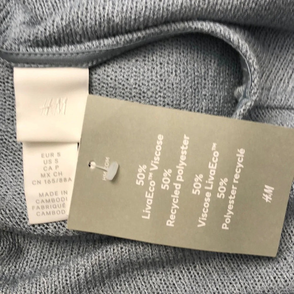 H&M Light Blue Poncho/Light Sweater - Picture 4 of 4